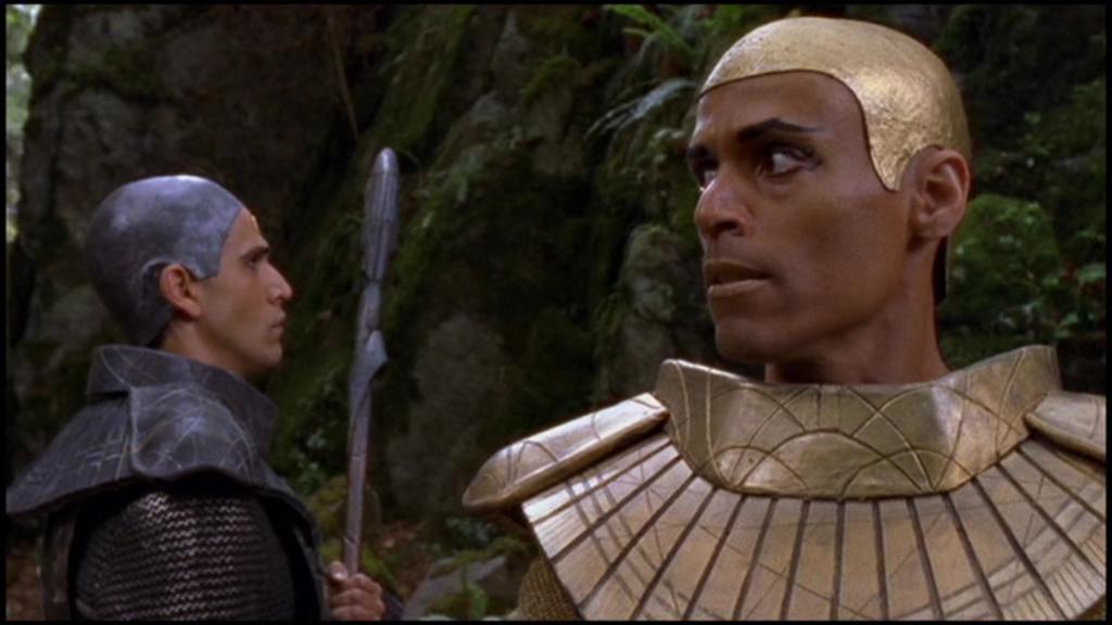 A furious Apophis casts his eyes around after SG-1 apparently vanish.