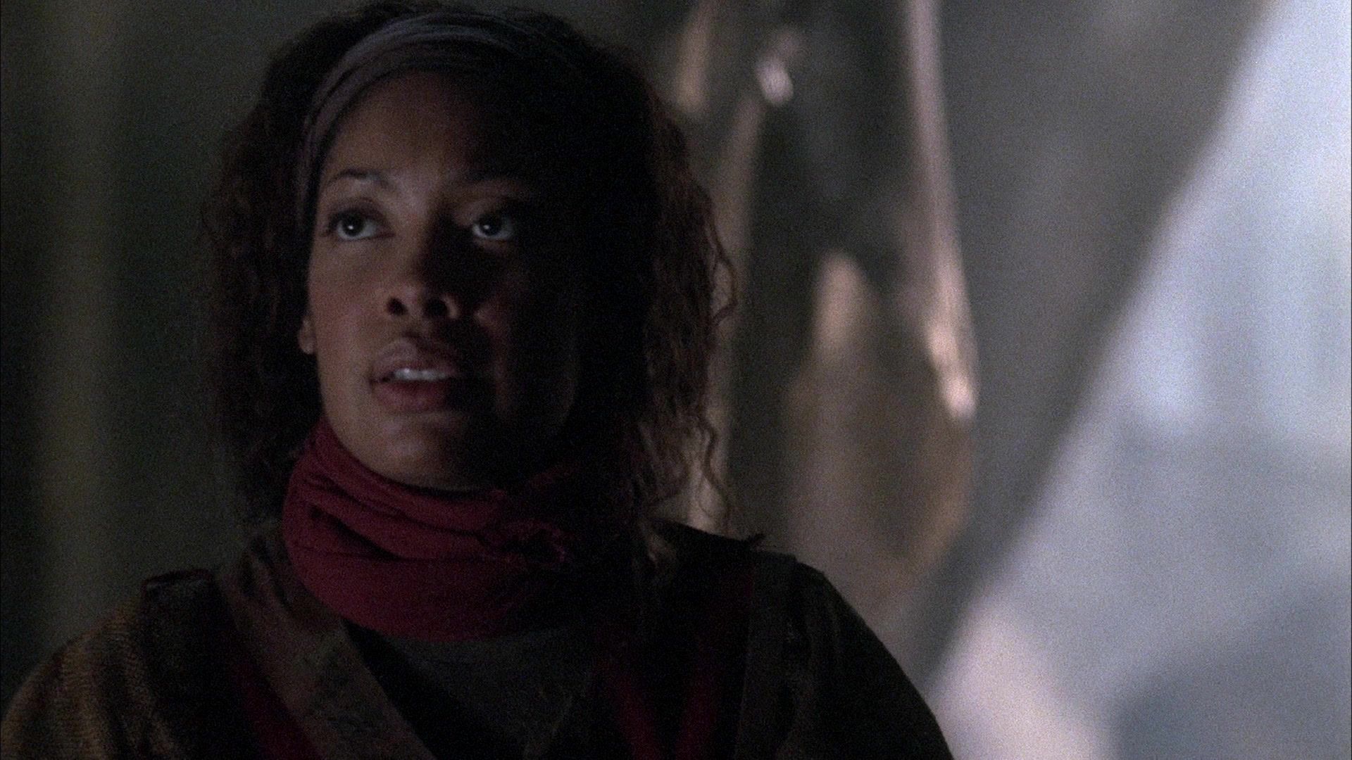 Zoe Washburne (Gina Torres) in the Firefly episode ‘The Message’. Washburne is looking off to the right.