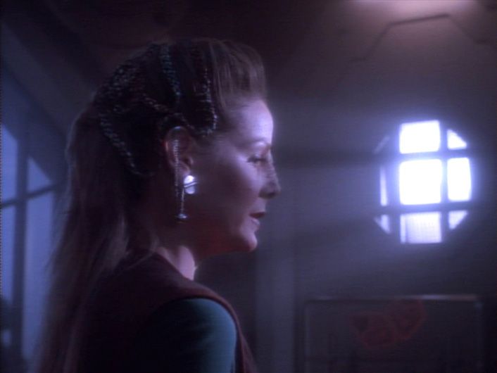 Star Trek | Kira, Dukat, and Confronting the Cardassian Occupation